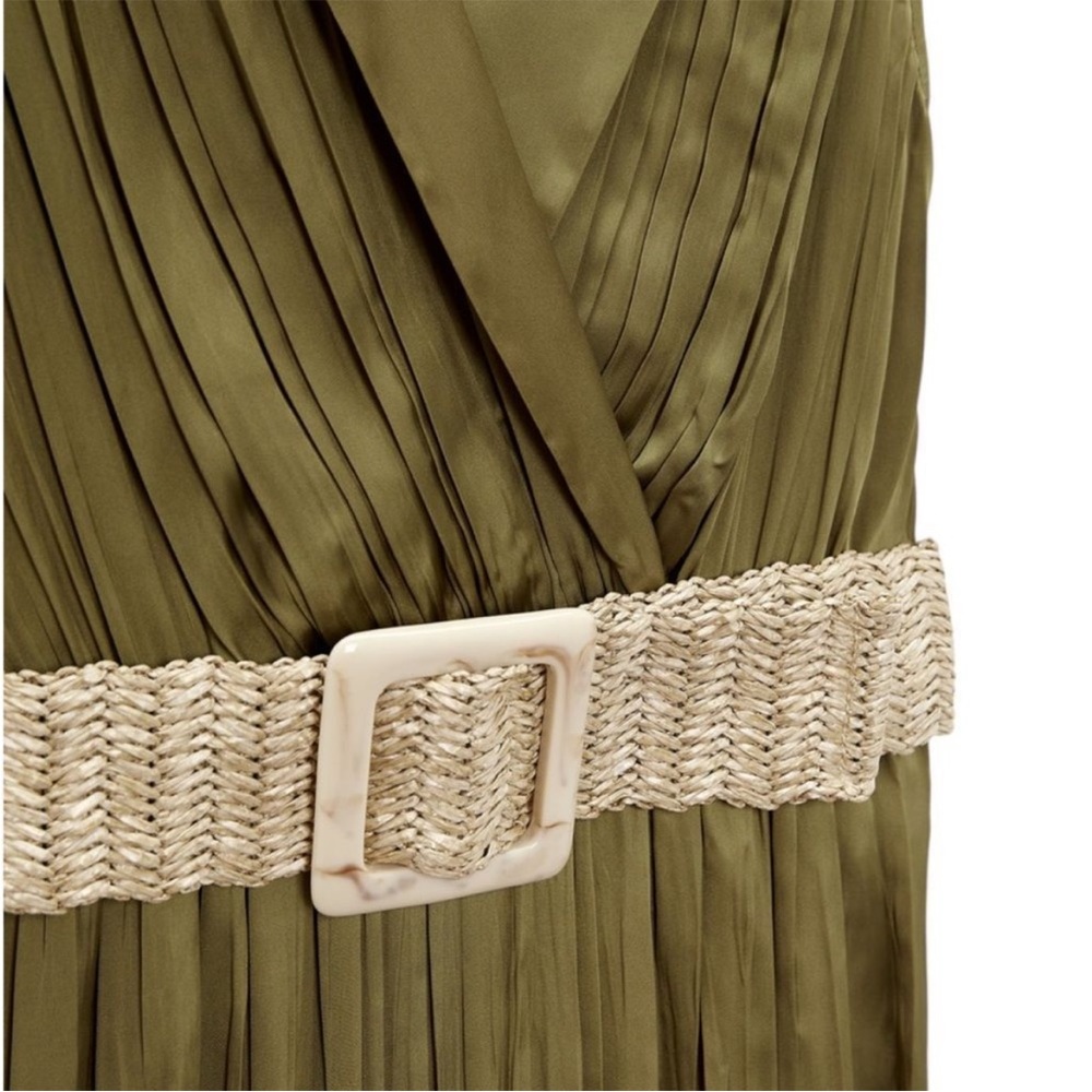 NEW ZARA OLIVE GREEN WRINKLE EFFECT BELTED
SATIN EFFECT JUMPSUIT ROMPER - Picture 6 of 16